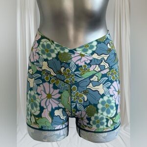 FREE ✅Offline Hi Rise Floral Shorts